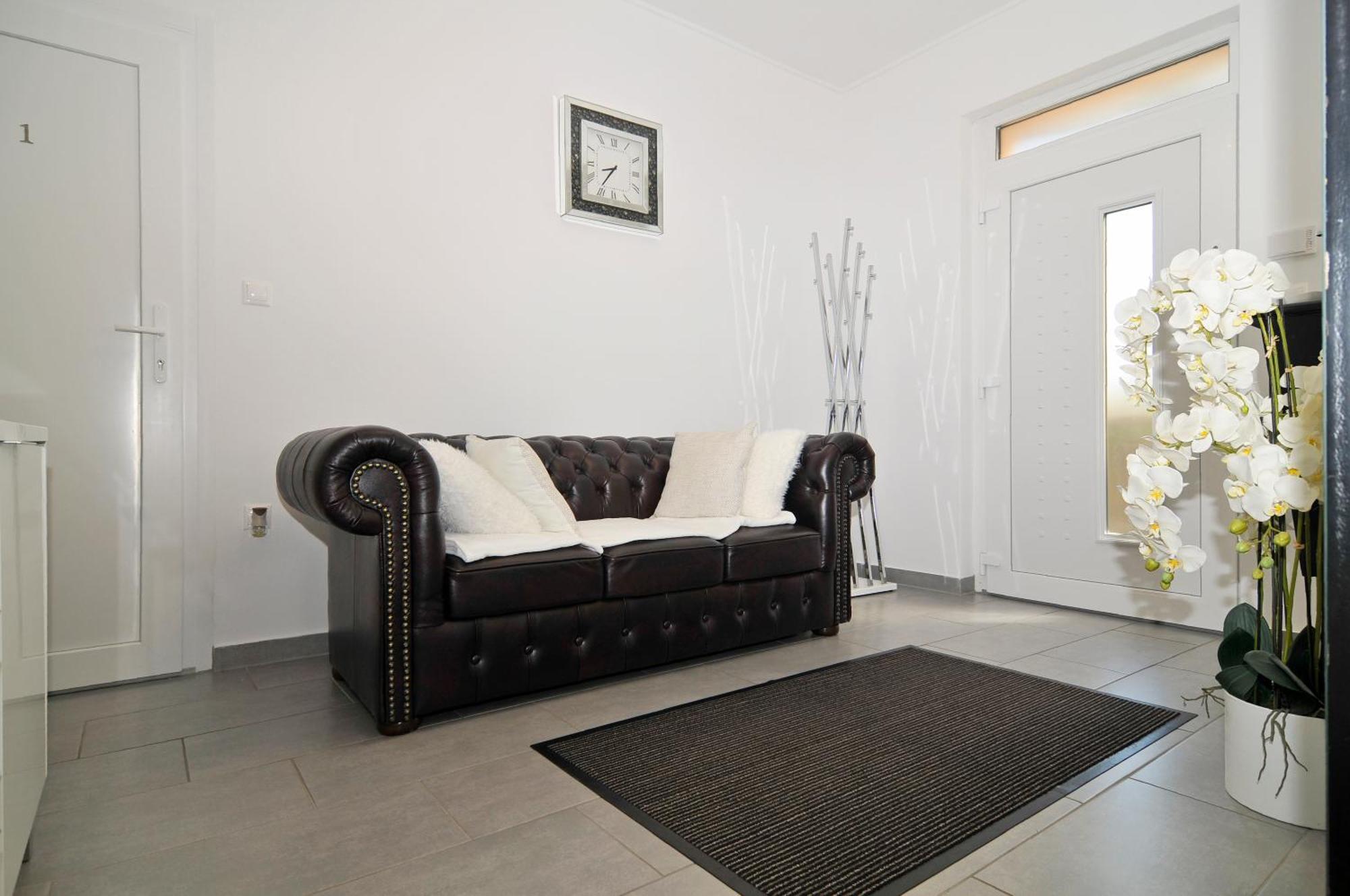 Silver Beach Apartments Шиофок Экстерьер фото